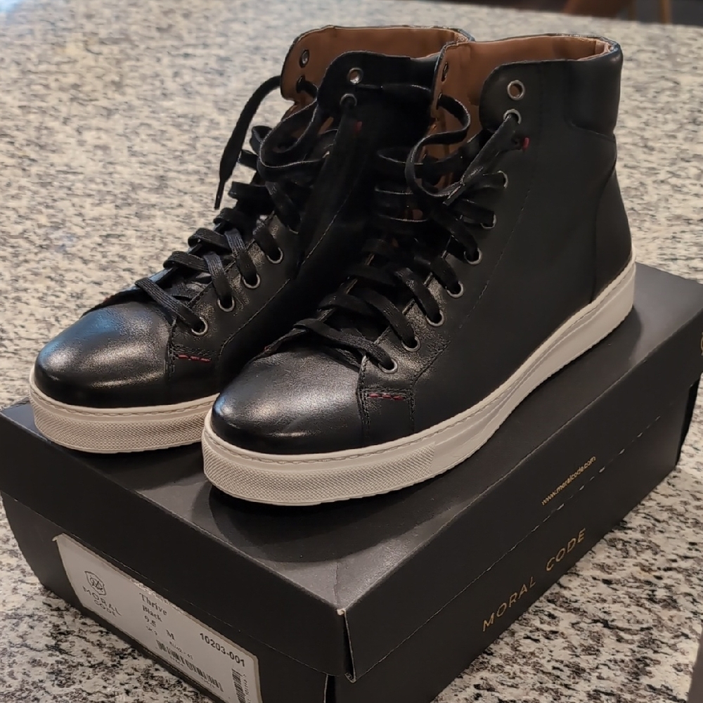 Men's Black High-Top Sneakers